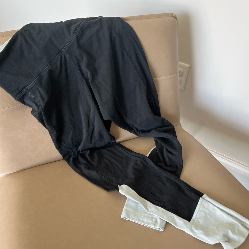 Victoria’s Secret yoga pants